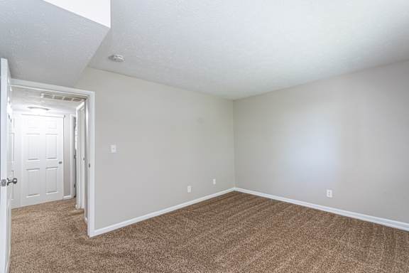 Spacious unfurnished room at Trails at Mariemont, Cincinnati, 45227