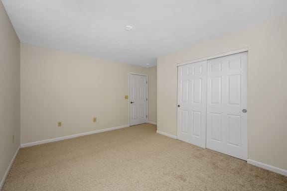 Bedroom unfurnished at Bishops Gate, Cincinnati, OH