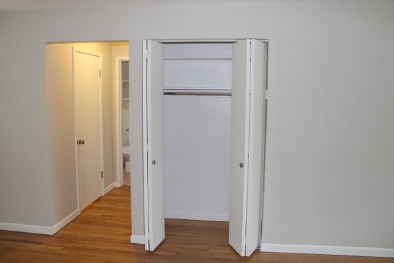 Closet at Cincinnati Premier Living*, Cincinnati, OH, 45213