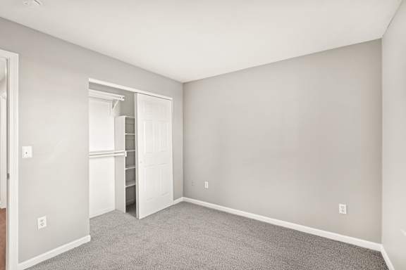 A room with white roof at Waterfront Pointe, Indiana