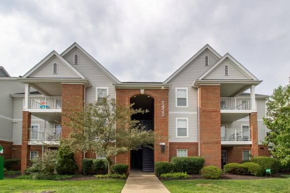 our apartments at the reserves feature a spacious yard and balconies at Ivy Hills Living Spaces, Ohio