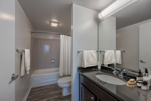 Bathroom With Bathtub at Gramercy on Garfield, Cincinnati