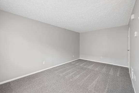 room with white walls at Timbercreek Apts, Columbus, 43207