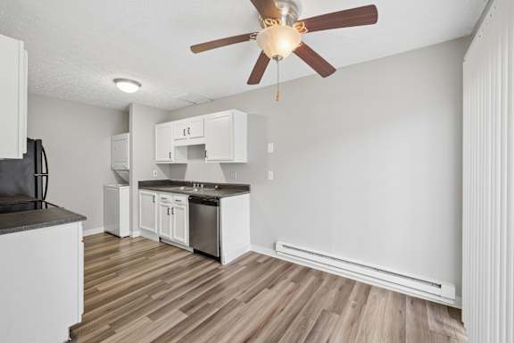kitchen with ceiling fan at Timbercreek Apts, Ohio, 43207