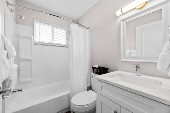 Bathroom with a bathtub at The Rand Apartments, Columbus, 43227