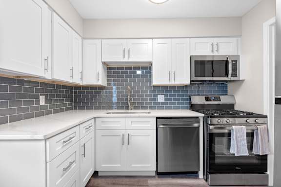 Stylish Kitchen at The Rand Apartments, Columbus