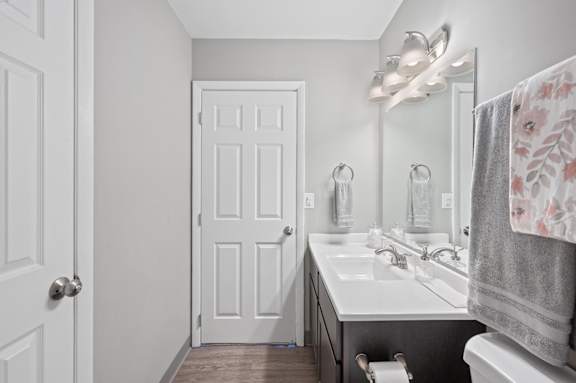 Vanity Lights at The Parkton, Cincinnati, Ohio