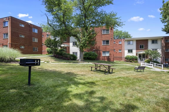 Exterior View  at Bren Mar Apartments, Alexandria, VA