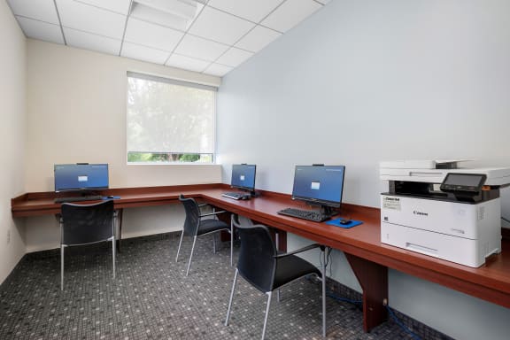 Office Room at Tysons Glen Apartments and Townhomes, Falls Church