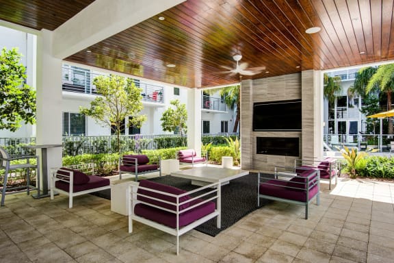 Outdoor Lounge Area With TV at Windsor at Pembroke Gardens, Pembroke Pines, FL, 33027