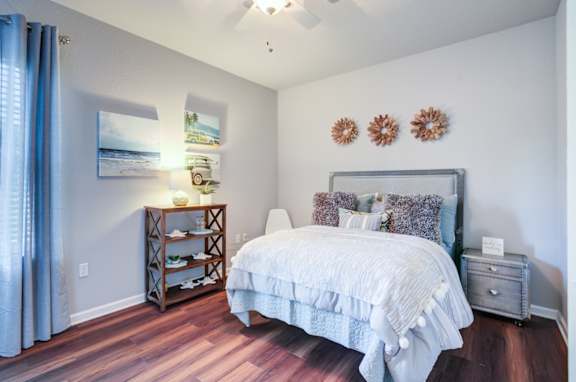 Large Bedroom at Century Ariva, Lakeland
