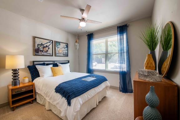 spacious bedrooms at the district flats apartments in lenexa