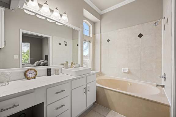 Luxurious Bathroom at Bridge at Canyon Creek, Austin