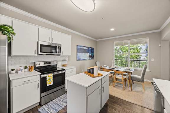 Kitchen And Dining Area at Bridge at Canyon Creek, Austin, 78726