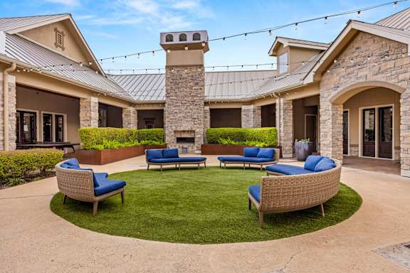 Outdoor Firepit Patio at The James on South First, Austin, 78748