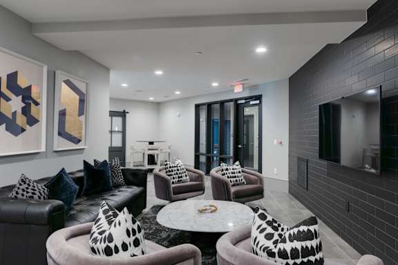 Clubhouse Lounge With TV at Caldwell, Houston