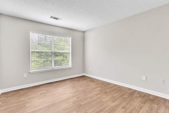 Vacant Bedroom at Bridgewater Apartments, Duluth, Georgia