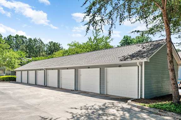 Row of garages at Creekside at White Oak, Newnan, 30265