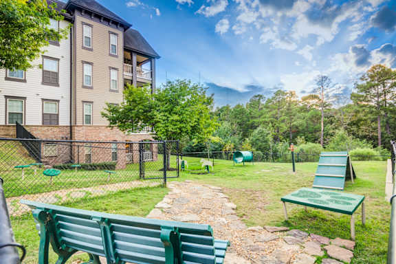 Green Benches in park at The Ridge at Chenal Valley Apartments, Arkansas