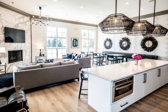 Clubhouse with Kitchen at Grand Island Apartments in Memphis TN 38103