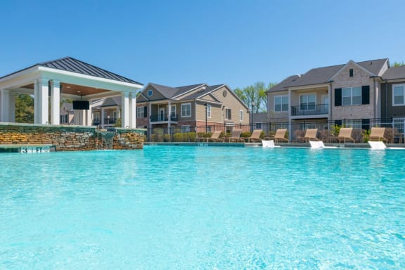 refreshing pool at Meridian Park in Collierville, TN 38017