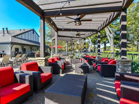 Sitting area at Pointe Royal, Overland Park, KS, 66213