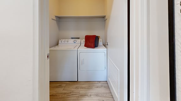 Washer and Dryer at Pointe Royal in Overland Park, KS