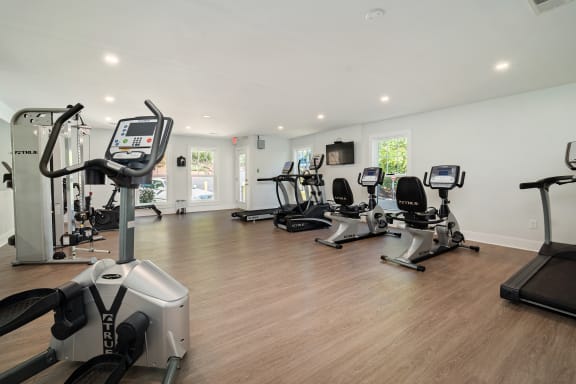 24-Hour Multi-Level Cardio And Weightlifting Center at Signal Mountain, Chattanooga, Tennessee