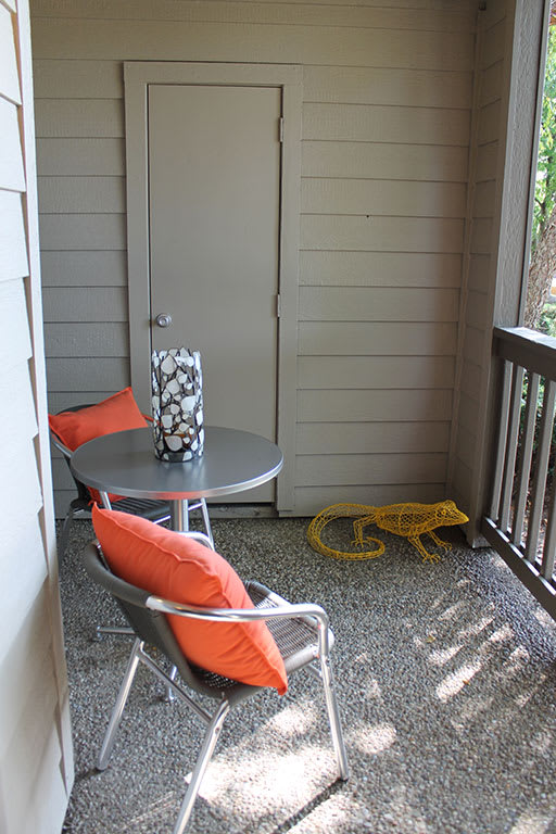 Private balcony or patio at Park Laureate in Jeffersontown, Louisville, KY 40220