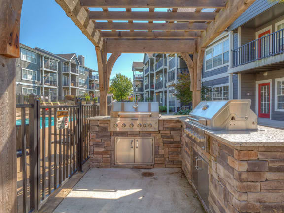 Outdoor Grilling Station at The Villas at Bailey Ranch Apartments, Owasso