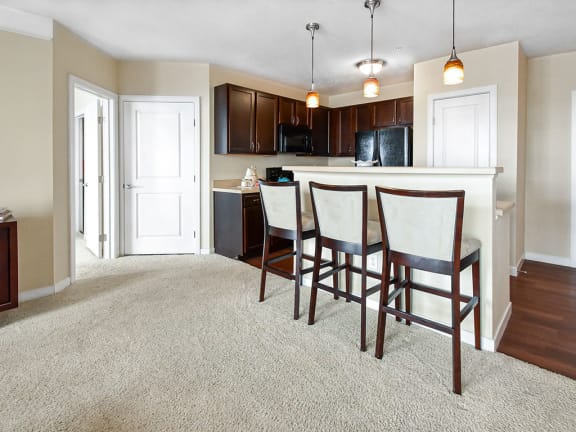 Luxurious kitchen at Kenyon Square Apartments, Westerville, 43082