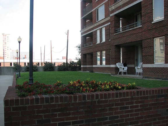 Lush Landscaping at Crescent Centre Apartments, Louisville, KY, 40202