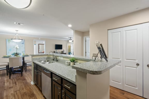 the reserve at city center spacious kitchen with granite counter tops  at 150 Summit, Birmingham, AL