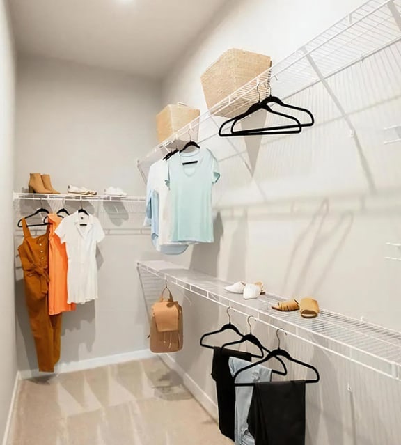 Oversized Walk In Closets