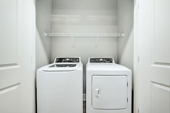 Washer Dryer In Unitat The Ashton at East Park Apartments, Kennesaw, GA, 30144