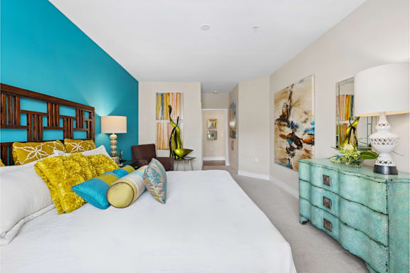 Cozy bedroom with large bed at Hidden Creek, Maryland