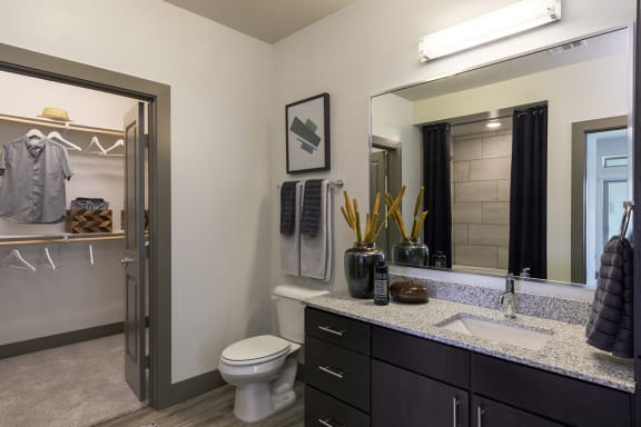 Walk-in Closets*