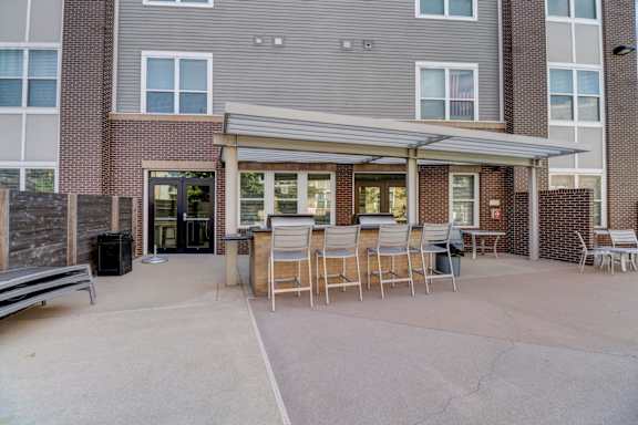 BBQ/Picnic Area at Heritage at Oakley Square, Cincinnati