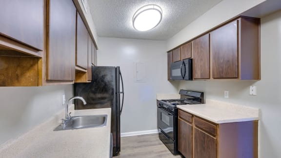 Fully Equipped Kitchen at River Crossing Apartments, Thunderbolt, 31404