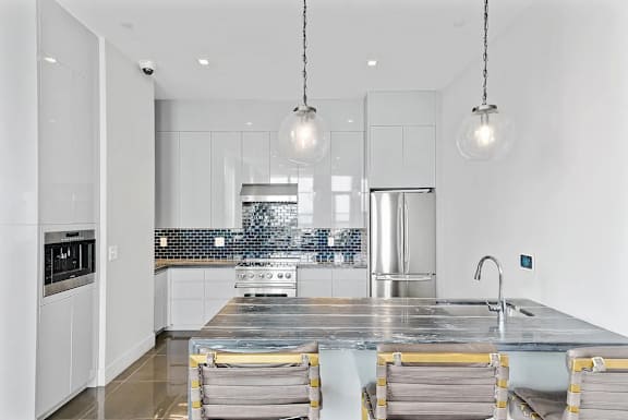 Modern Kitchen at 65 Bay Street Apartments in Downtown Jersey City, NJ