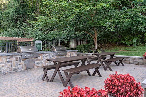 BBQ Area at Atlantic Pointe Apartments, Atlantic Highlands, NJ, 07716