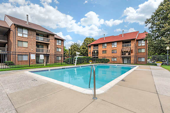 Sparkling Swimming Pool at The Greens at Columbia Apartments in Columbia, MD