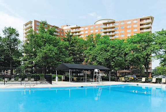 Large Pool at Seminary Towers, Virginia