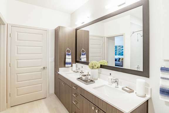 Bathroom with Sink at Stone Loch Apartments, Texas, 77375