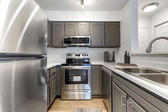 Modern Kitchen at The Apartments at Tamar Meadow, Columbia