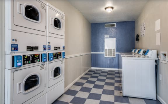 Smart Laundry Rooms at Seacrest Apartments, Garland, 75044