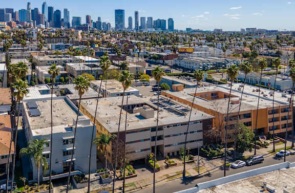 City View at Palms at Menlo, Los Angeles
