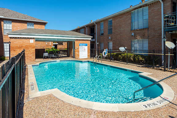 Invigorating Swimming Pool at Bellaire Oaks Apartments, Houston, TX