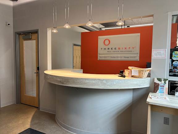 Aguilera | Front Desk
