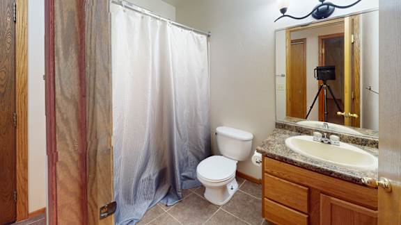 331 Main St. #4 Bathroom